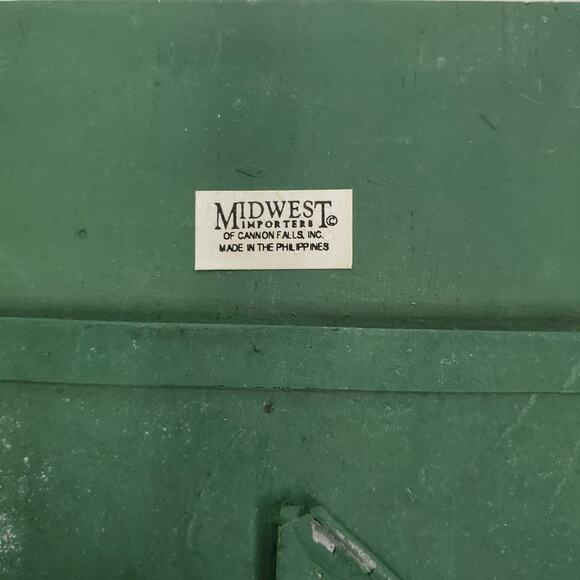 Green Wood Picture Frame With Metal Fish Accents 3" x 4.5" Photo Opening - Picture 5 of 9